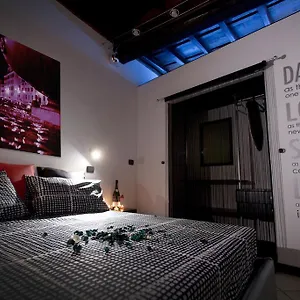 Chroma Italy - Chroma Campo De' Fiori Apartment