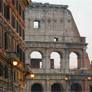Colosseum Street Apartment
